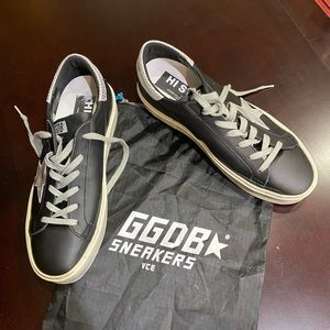 Women’s Golden Goose sneakers